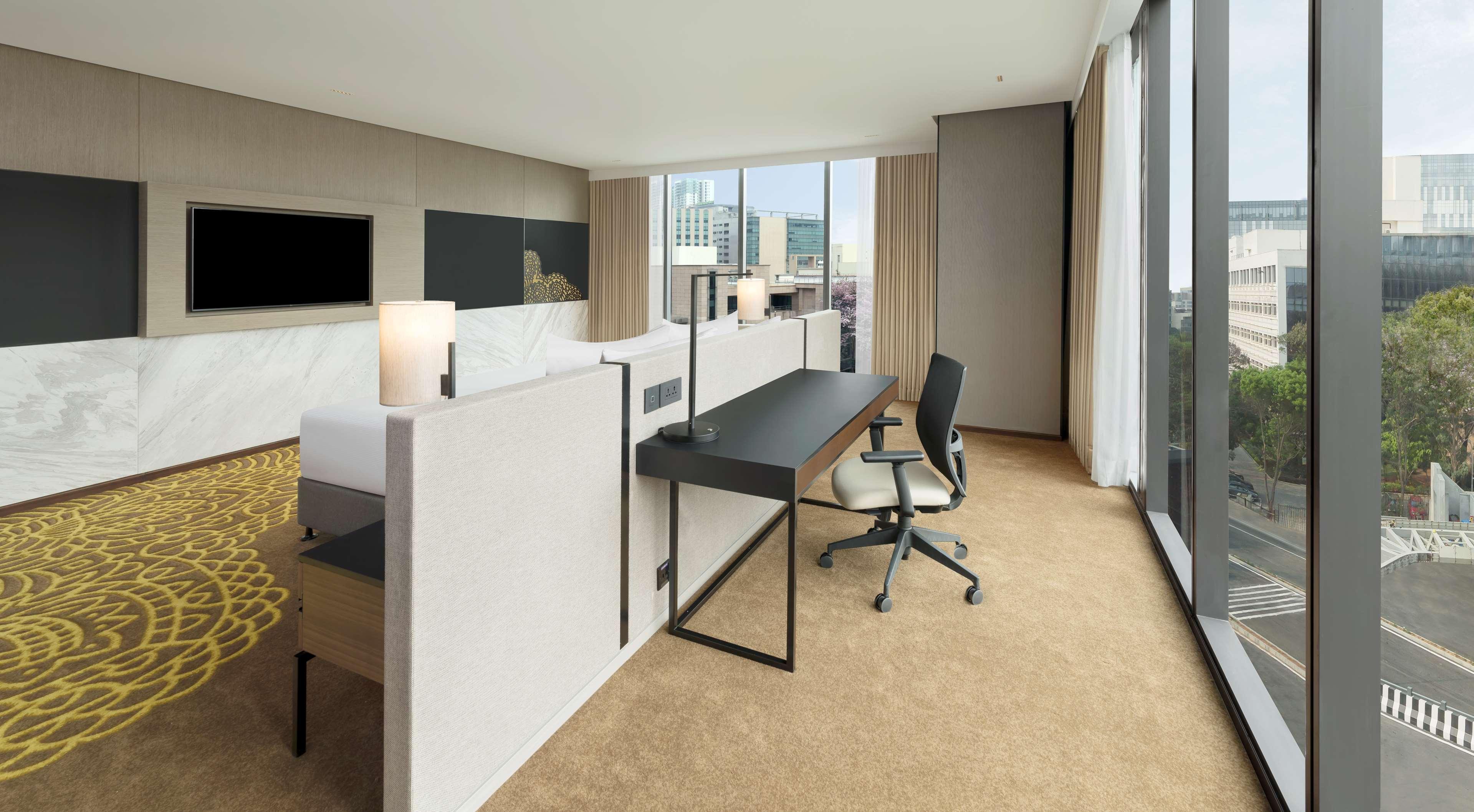Hilton Garden Inn Bengaluru Embassy Manyata Business Park Bagian luar foto