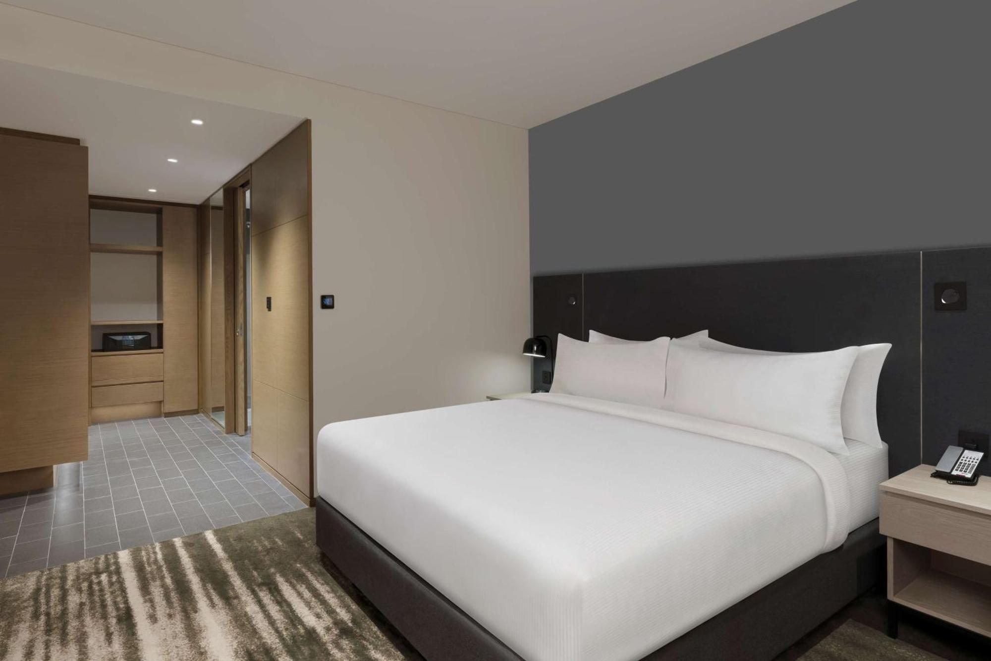 Hilton Garden Inn Bengaluru Embassy Manyata Business Park Bagian luar foto
