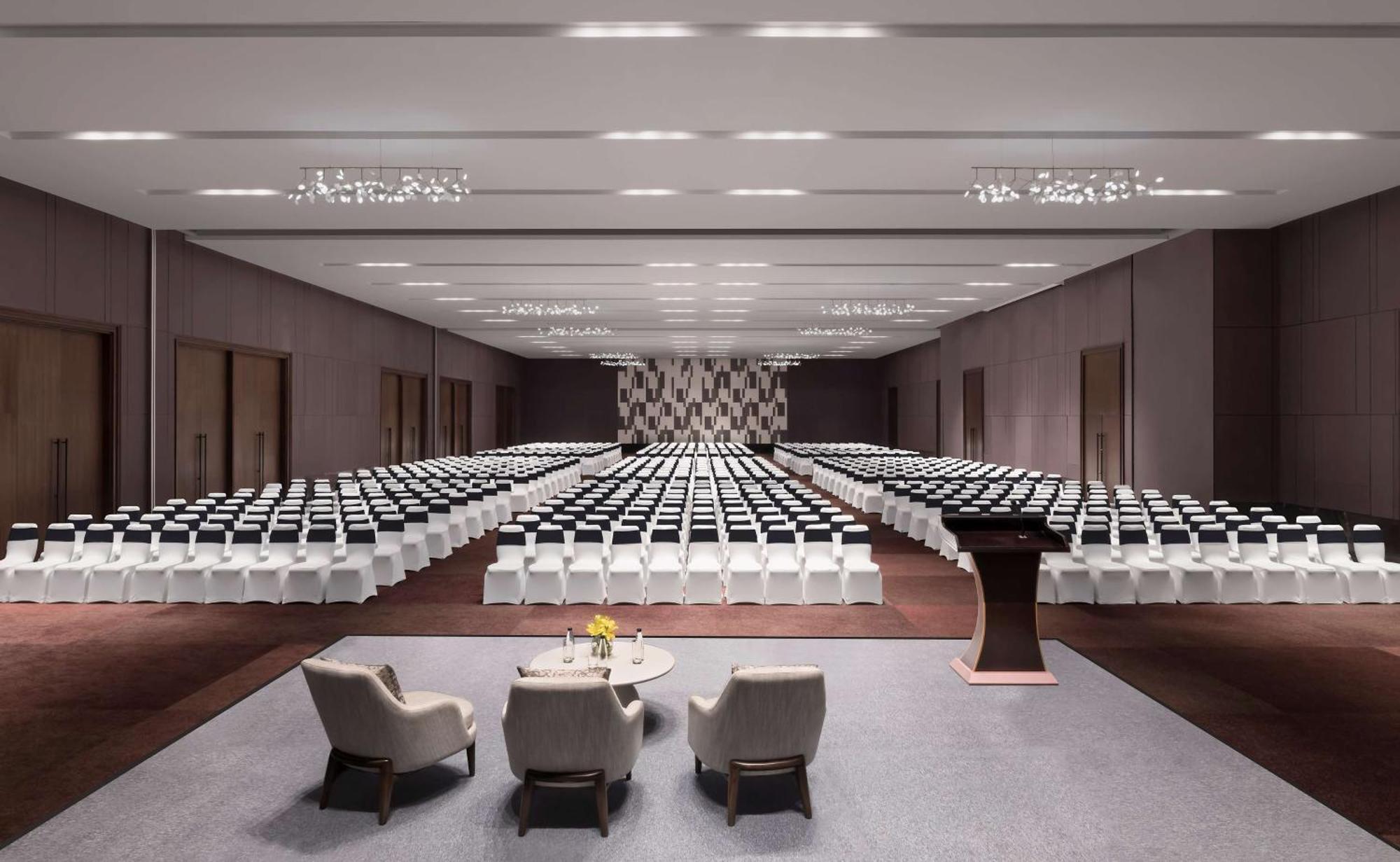Hilton Garden Inn Bengaluru Embassy Manyata Business Park Bagian luar foto