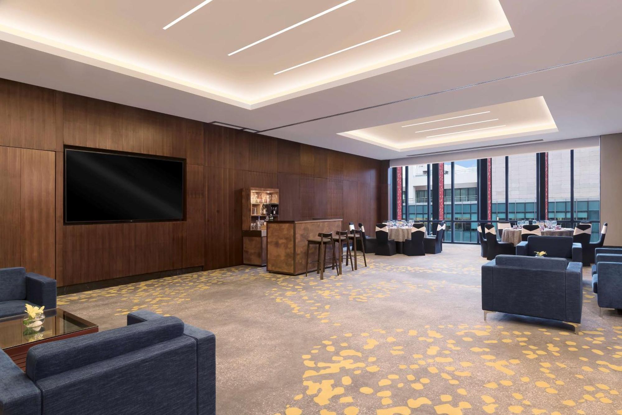 Hilton Garden Inn Bengaluru Embassy Manyata Business Park Bagian luar foto